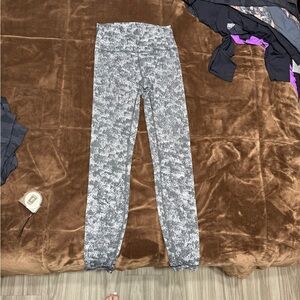 Woman’s size 6 lululemon athletica Gray and white  High-Waist Leggings